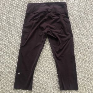 Maroon Capri Length Lulu Lemon Yoga Pants